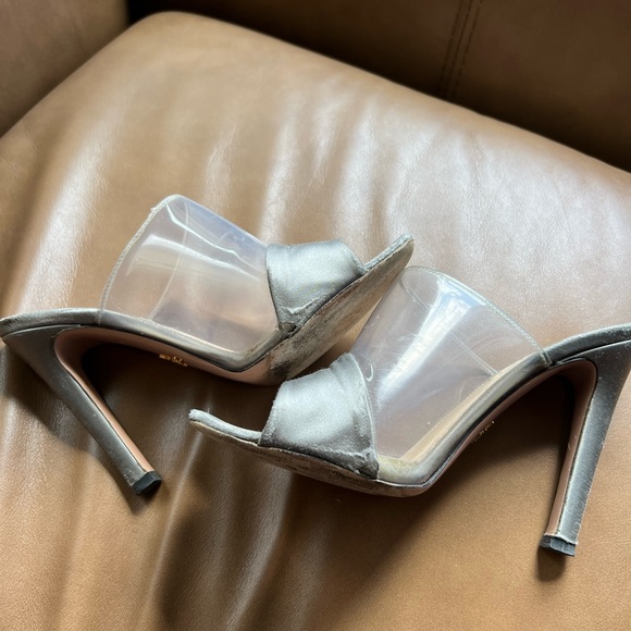 PRELOVED PRADA authentic heels. - Picture 5 of 13